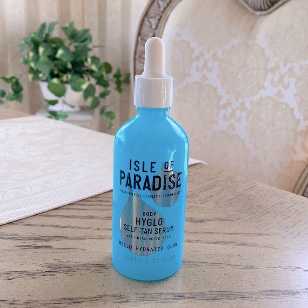 Isle of Paradise Body Hyglo Self Tan Serum